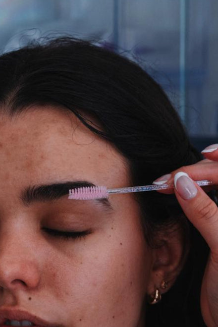 Brow Lamination with Shaping